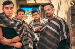 Show – Rolling Ruanas